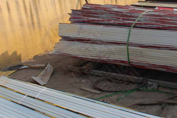 警示带 镀锌铁皮警示带;踢脚线,挡脚板